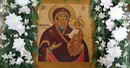 Молитва до ікони Пресвятої Діви Марії «Шуйська-Смоленська», про захист від біди і зцілення від хвороб.