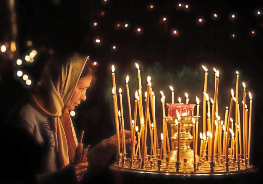 Як в церкві правильно ставити свічку? Правила, які варто знати кожному